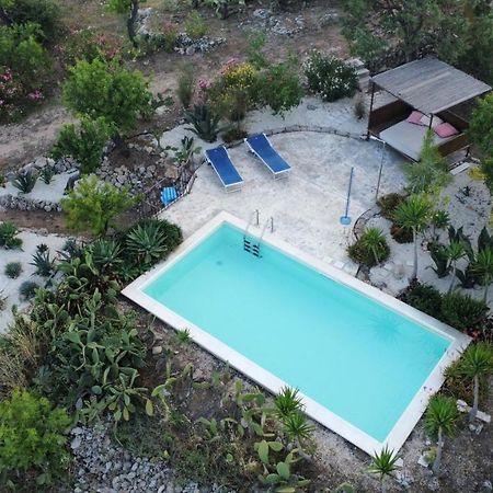 Il Dammuso Di Noto - Villa Con Piscina Privata 阿沃拉 外观 照片